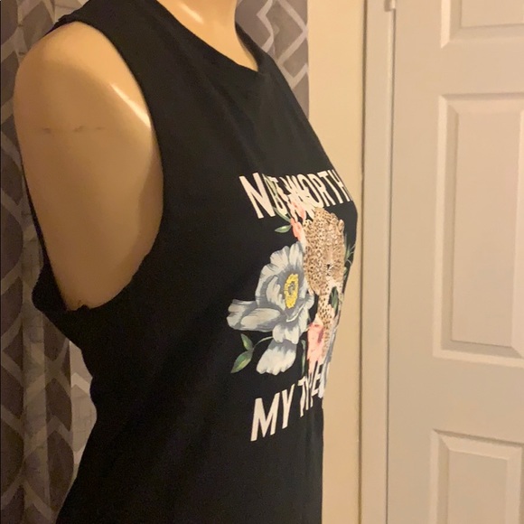 T-shirt dress - Picture 2 of 3